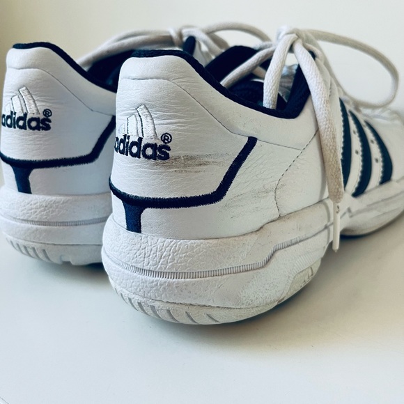 90s Adidas sneakers - Picture 4 of 6